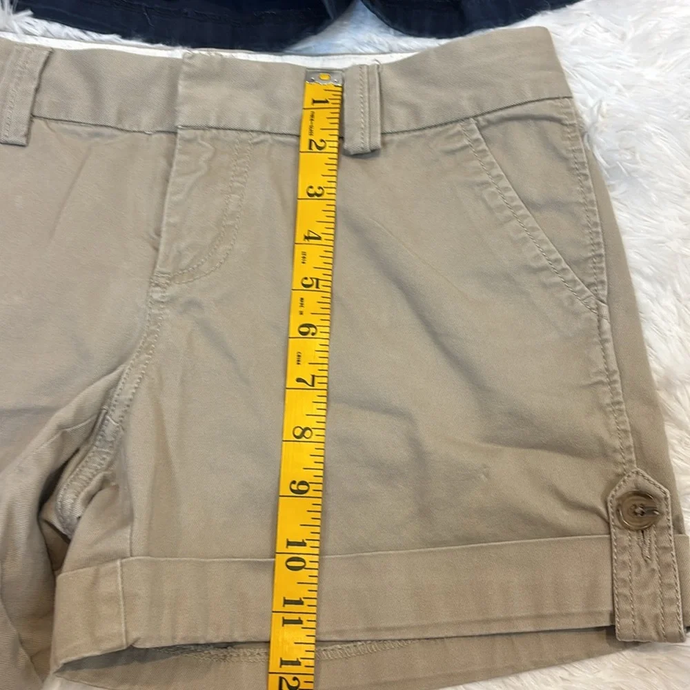 Banana Republic Shorts 2 Pair Womens Khaki Navy Cuffed Weekend Short Size 4
